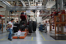 張寶文考察愛科常州生產(chǎn)基地，強調(diào)推進高端農(nóng)機國產(chǎn)化與技術(shù)服務(wù)